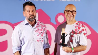 Дизайнерите на облеклата за куклите Барби загинаха в ужасяваща катастрофа