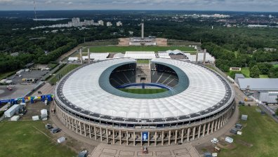 Солена глоба за фенове с тениски менте на Евро 2024