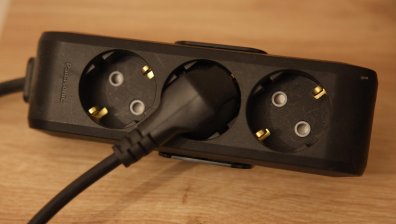 НС отлага либерализацията на тока за бита, за да се избегне рязък скок в цените