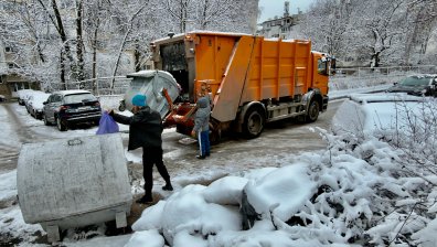 Ниски температури и обилни снеговалежи в България (СНИМКИ)