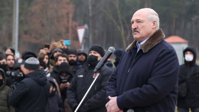 Лукашенко бие тревога: Украйна трупа войски на границата ни