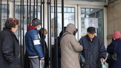 Най-високи пенсии получават в София, Бургас и Перник