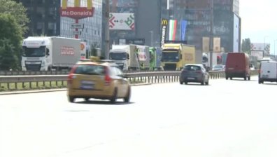 Положението в София: Тираджия, полицай, тираджия, полицай...