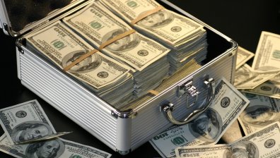 Какви са очакванията за валутите и суровините през 2021 г.?