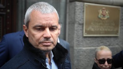 Костадинов: Кабинетът е предателски, целта е да се превърнем във втора Украйна