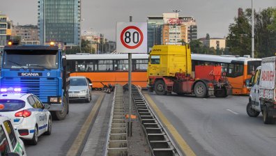 Автобус катастрофира в София