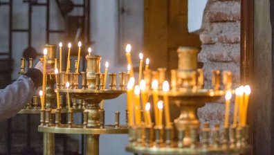 На 10 ноември църквата почита светци, герои на вярата и автори на чудеса