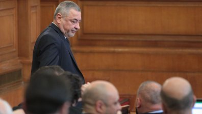 Симеонов в парламента: Къде да седне &ndash; на мястото на Сидеров