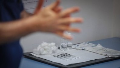 BioNTech предупреди: Втората доза от ваксината не трябва да се отлага