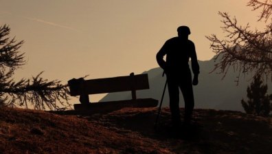 20-годишна студентка се влюби в 77-годишен пенсионер