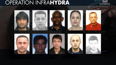 Интерпол издирва каналджии, сред които има и българи