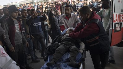 Жители на Газа в търсене на безопасно място: Надяваме се, че няма да бъдем изселени за постоянно