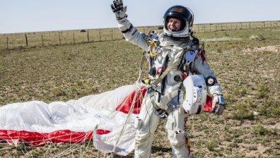 Едва на Земята Баумгартнер разбрал, че е счупил звуковата бариера