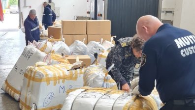 С участието на наши митничари хванаха огромно количество фалшиви стоки за над 33 млн. евро 