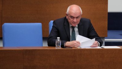 Главчев пита НС кой ще ни представлява на срещата на НАТО