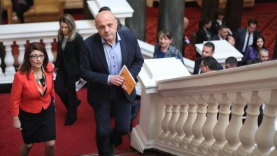 Разрушени мостове: ГЕРБ-СДС започват преговори с другите партии за свой кабинет