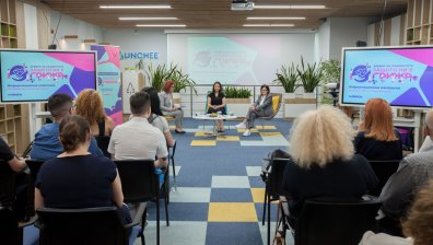 Стартира кампания за осветяване труда и проблемите на хората, оказващи неплатени грижи