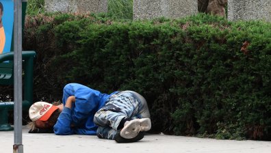 Необичаен студ взе жертви в Уругвай, насила прибират бездомни хора
