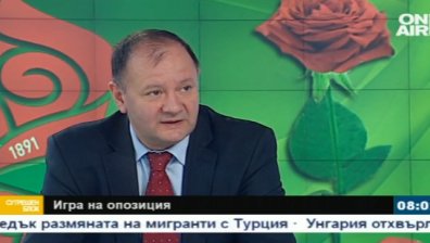 Новото ляво обслужва дясното, отсече Михаил Миков