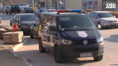 Барети нахлуха в общината в Септември заради съмнение за корупция