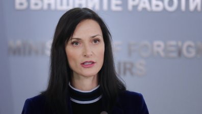 Мария Габриел: Днес има нужда от активно общество, което отстоява своите права