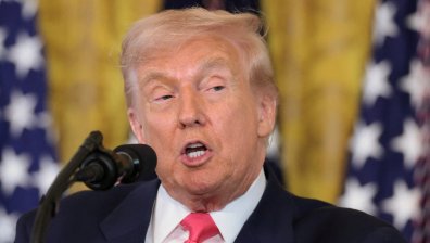 Скандалът "Епстийн": Тръмп иска разследване на JP Morgan и Клинтън