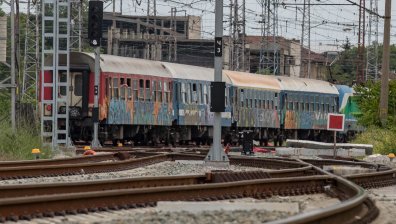 Спасяват хора, предотвратяват катастрофи, ремонтират климатици: Награди за Деня на железничаря