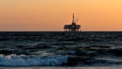 МС откри конкурс за търсене на нефт и газ в Черно море