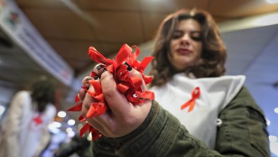 4194 души са носители на ХИВ, новорегистрираните мъже са повече от жените