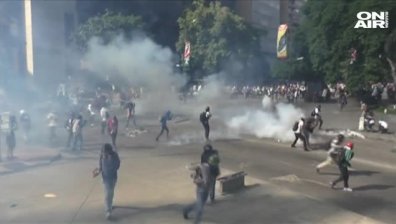 Венецуела: 200 хил. се включиха в протестите срещу президента Николас Мадуро