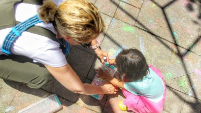 Всяко трето дете в България живее в риск от бедност