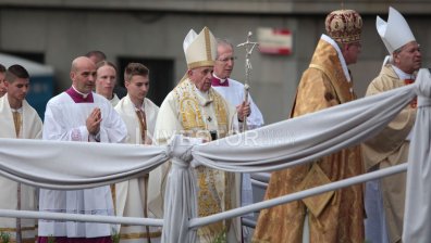 Франциск в спомените на българите: Обединител, папа на бедните