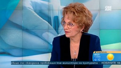 Велева след одата за Борисов: Не мога да бъда обесена за емоционален текст!