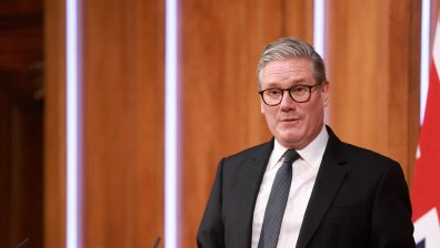 Разследват пожар в дома на британския премиер Киър Стармър