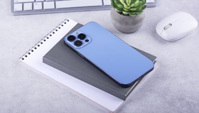 Защо iPhone не може да се произвежда изцяло в САЩ, както иска Доналд Тръмп