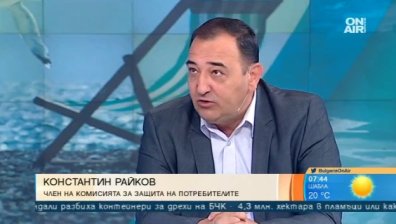 Забранено да има копчета, пайети и топчета по детските бански