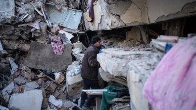 40 000 загинали след земетресението, отварят границите между Турция и Сирия