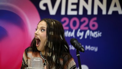 Дара пътува до Гърция за участие и музикален проект с водеща звезда