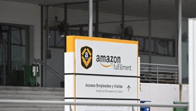 Разрешиха на Amazon да извършва доставки с дронове в САЩ