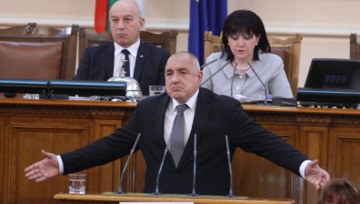 Борисов дойде в парламента на изслушване за тол системата	