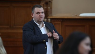 Пеевски към Христо Иванов: Без мен няма да има конституционна реформа
