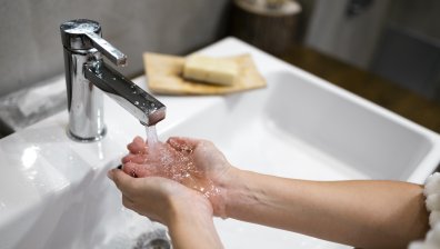 14% по-скъпа вода в Кърджали от 1 март: "Камъни ли ще ядем", гневят се хората (ВИДЕО)