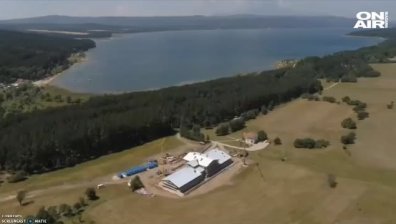 Събарят незаконна постройка край яз. "Искър", собственост на Румен Гайтански-Вълка