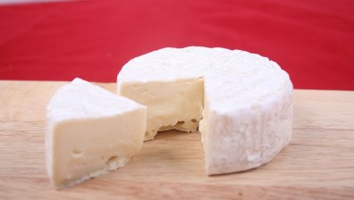 Проучване: Масово ядем опасно за здравето сирене