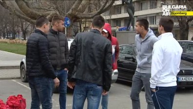 Младежите избират капитан преди квалификацията с Уелс