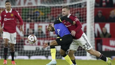 Силен "Юнайтед" удари "Тотнъм", "Ливърпул" излъга "Уест Хем"