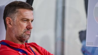 Трагичните резултати заложиха Кръстаич на дузпата, Михайлов го привика в БФС