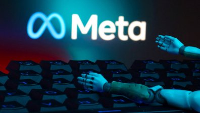 Meta разработва умни очила с екран и контрол с жестове