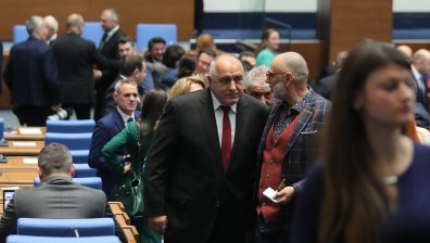 Борисов видя заговор и лицемерие от Радев, без депутати от "Величие" в парламента (ВИДЕО)