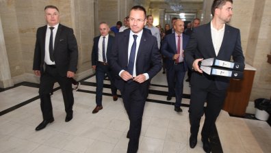 Заявка от ВМРО: Битката в София няма да е само между Манолова и Фандъкова